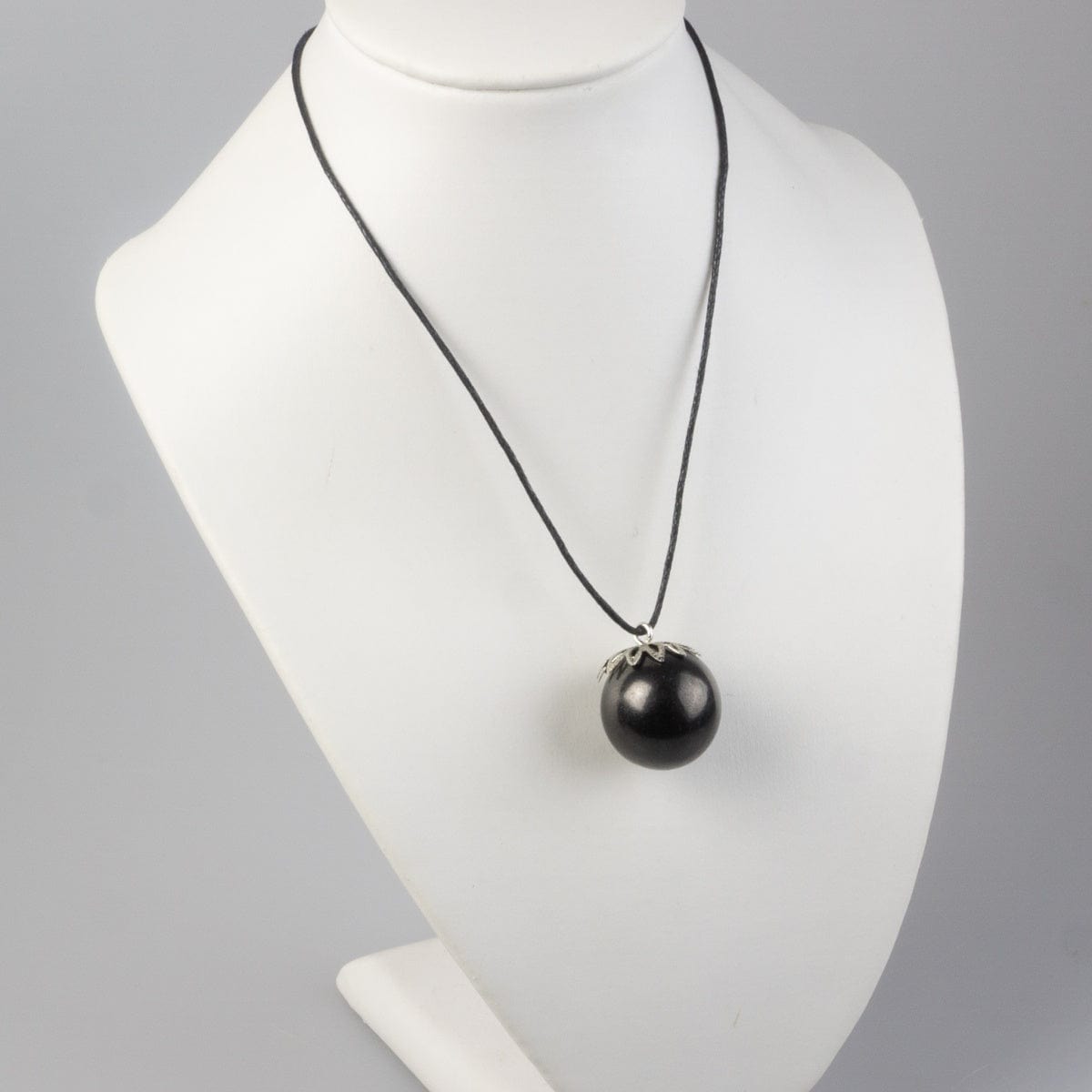 Colgante de shungita, esfera de 20 mm