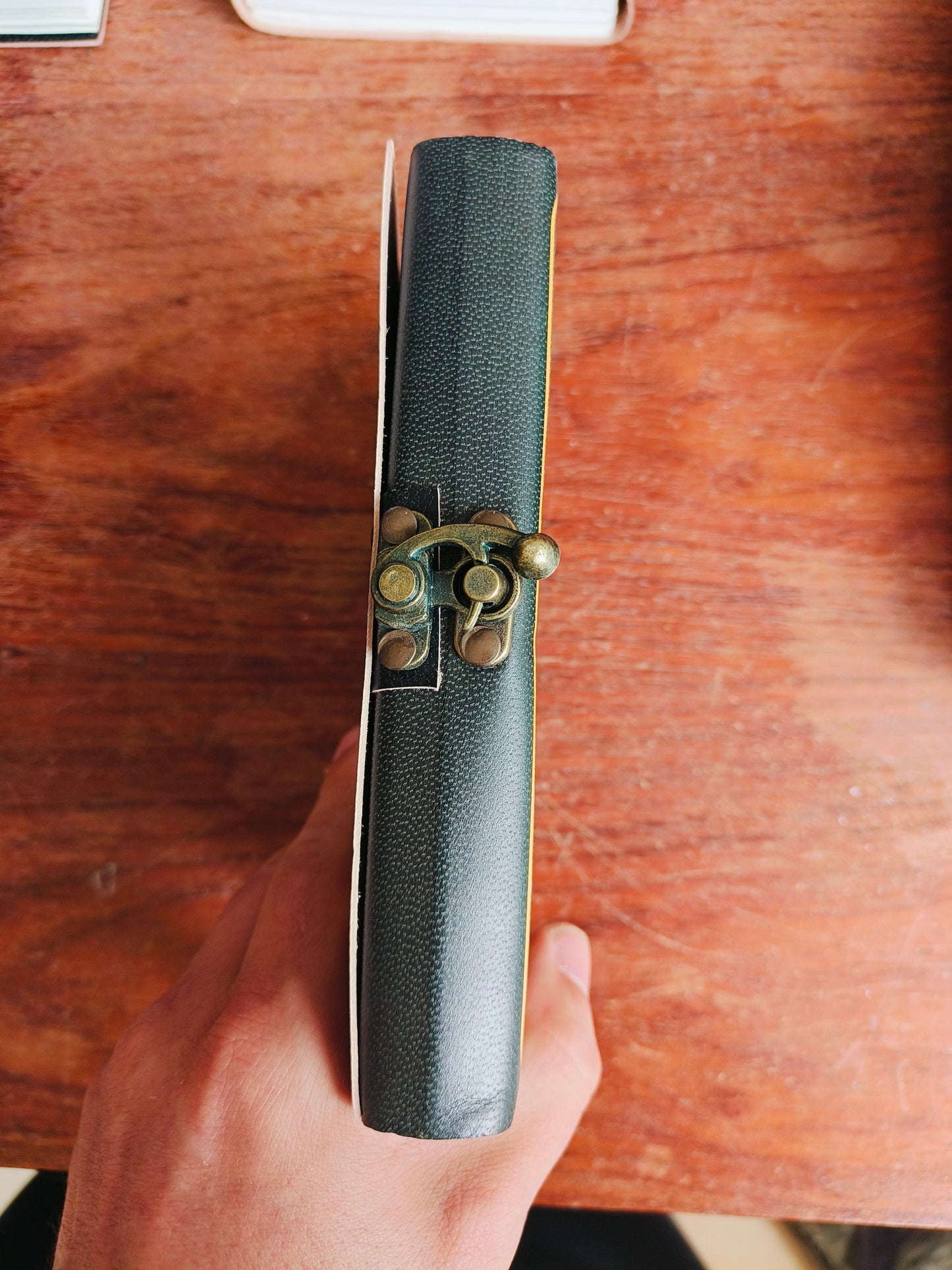 Handcrafted leather notebook with natural stone - Green Agate