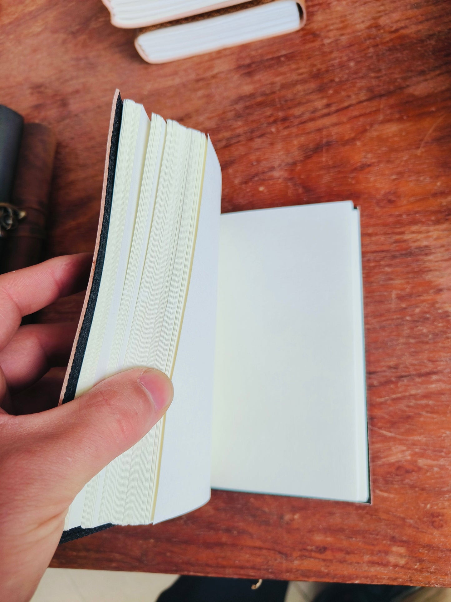 Quaderno Taccuino artigianale in cuoio - SUN OF MOON