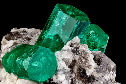 Smeraldo: significato e proprietà della pietra
