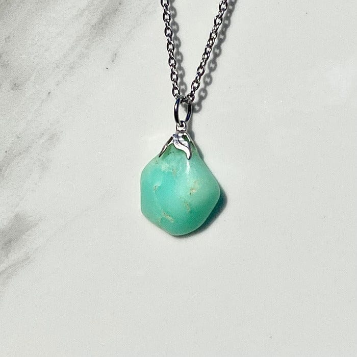 Chrysoprase - necklace with tumbled stone pendant