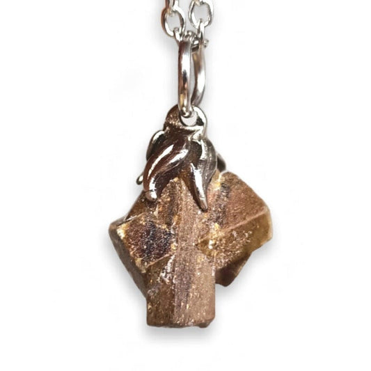 Staurolite grezza - collana con ciondolo grezzo