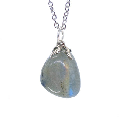 Tenetpietre Ciondolo in Labradorite burattata naturale con catenina o caucciù