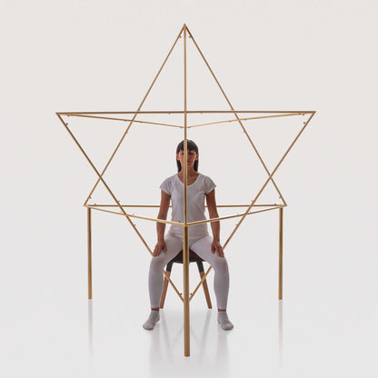 Tenetpietre Piramide Merkaba, piramide di Salomone per le terapie energetiche e la meditazione - 180 cm placcata in oro 24k