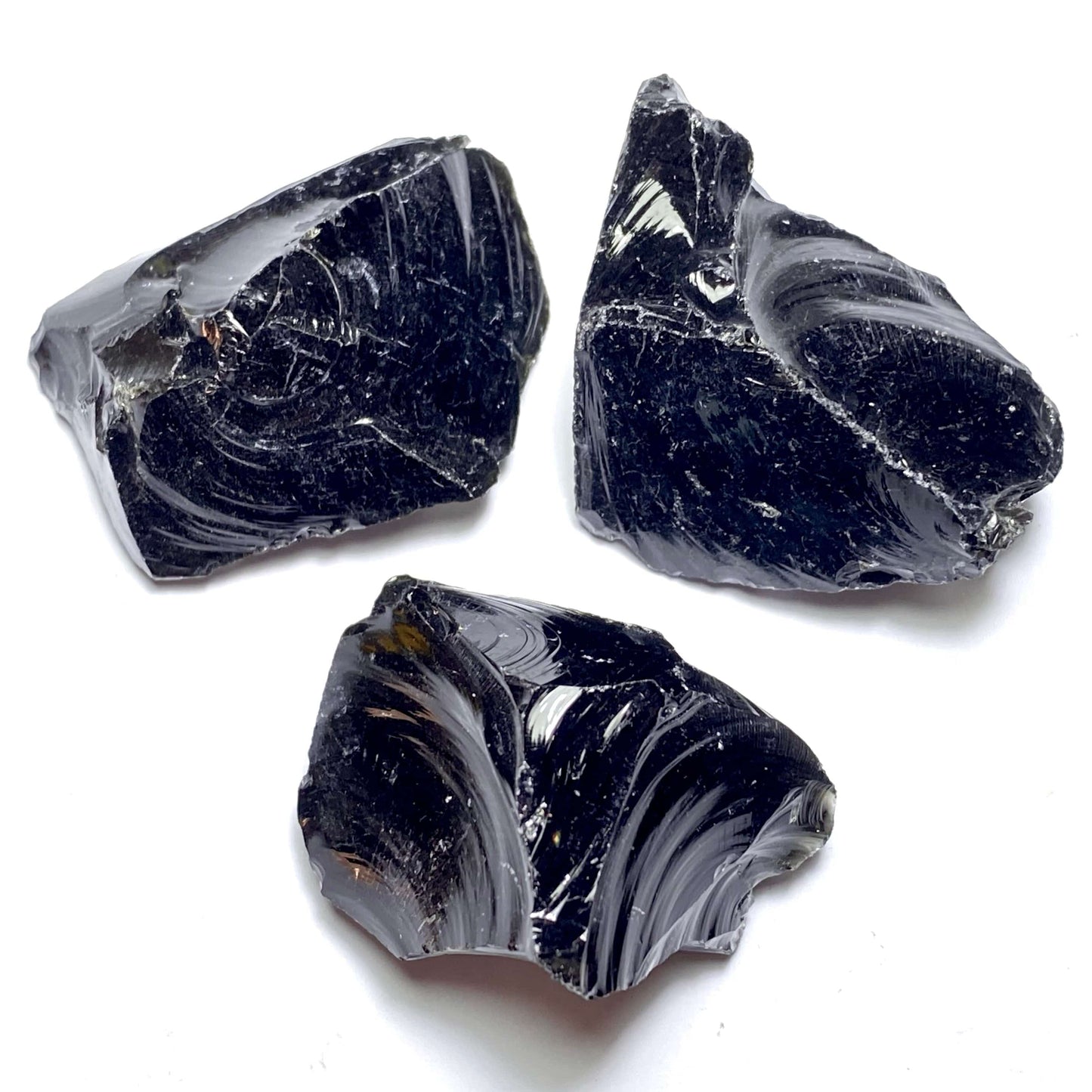 Tenetpietre Pietre grezze Una pietra di circa 2-3 cm Ossidiana nera grezza